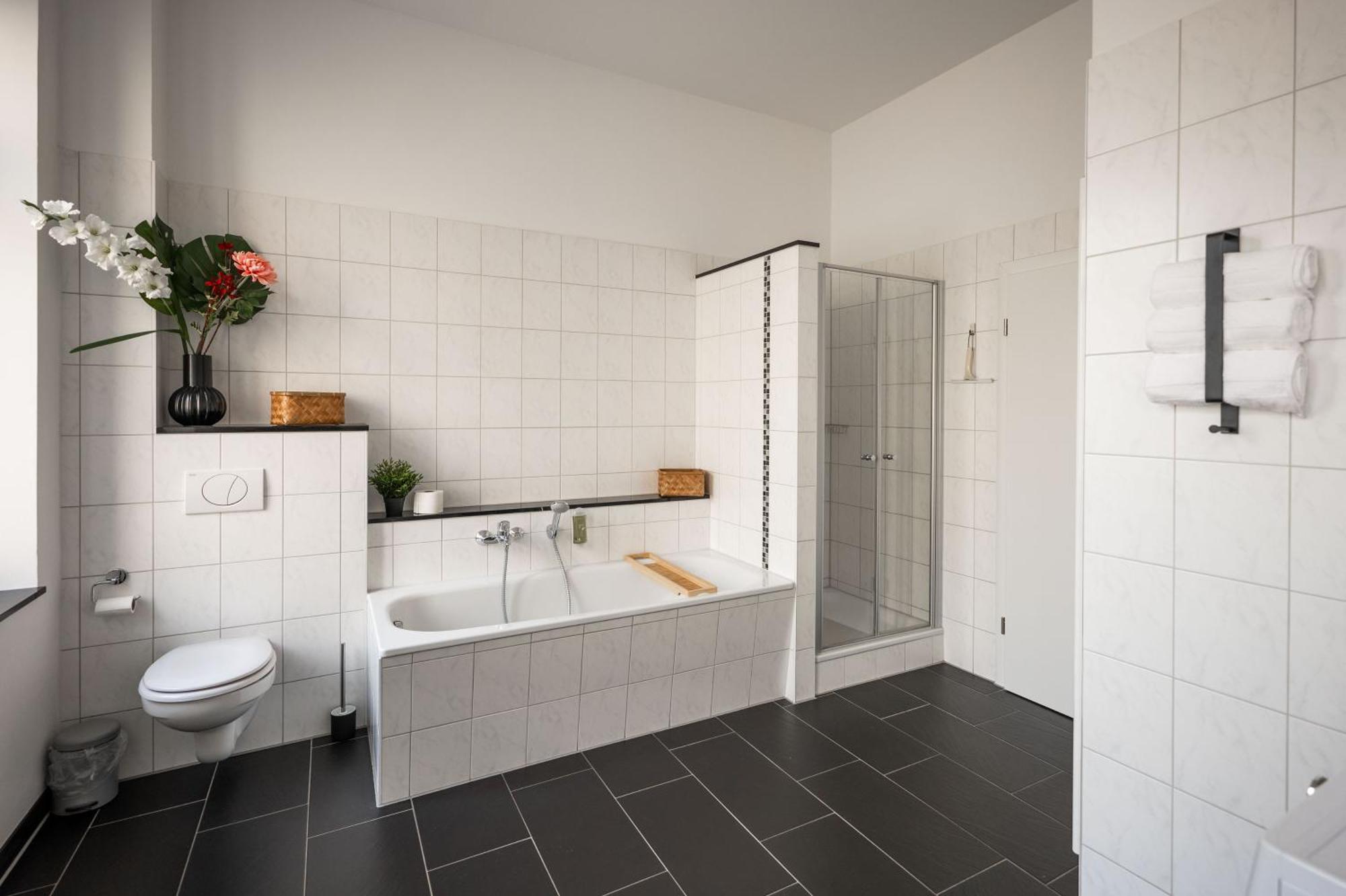 T21 - Apartment Direkt Im Zentrum Mit Parkplatz Chemnitz Zewnętrze zdjęcie