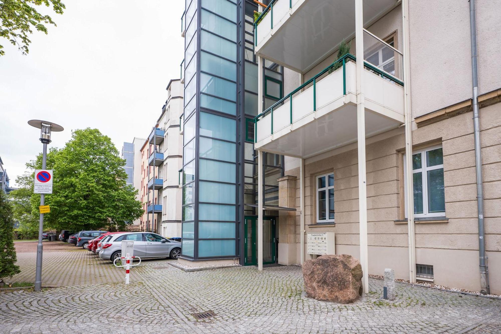 T21 - Apartment Direkt Im Zentrum Mit Parkplatz Chemnitz Zewnętrze zdjęcie